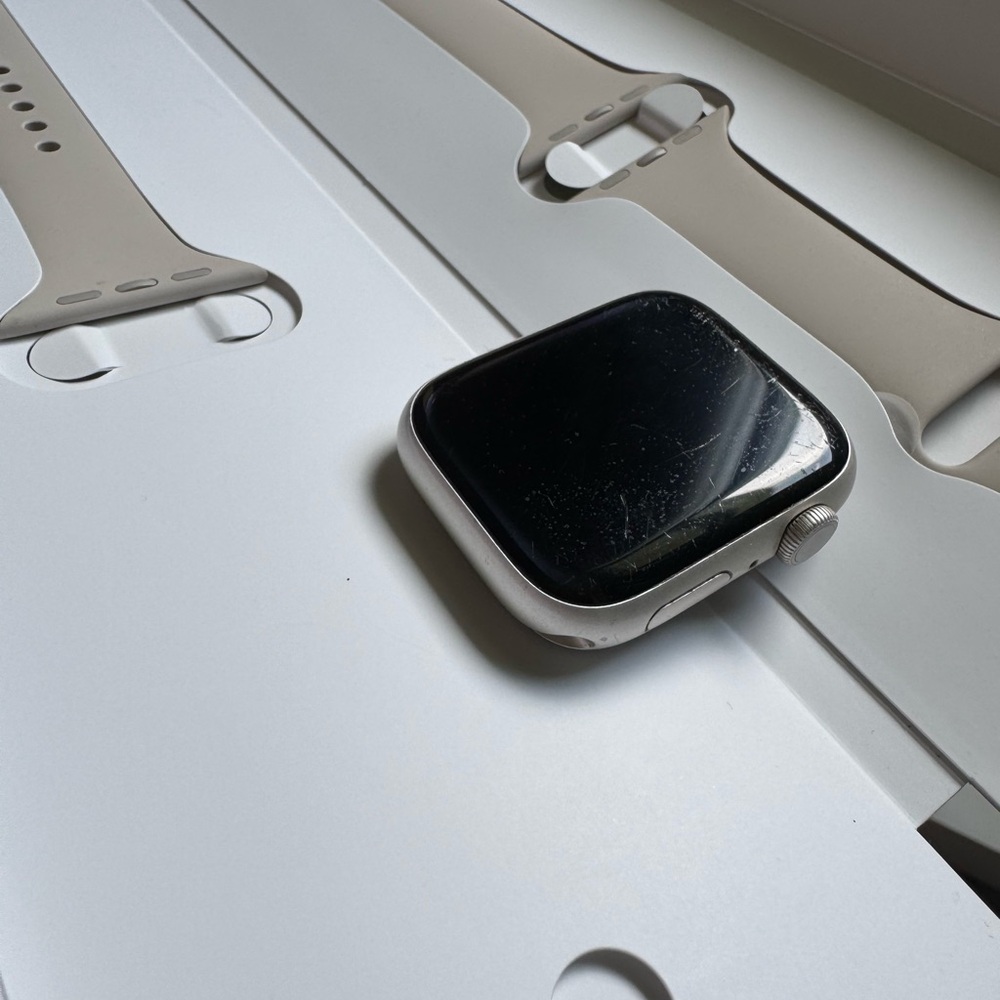 Apple Watch Series 7 45mm Aluminum Case with Sport Band - Starlight GPS EUC! - Picture 3 of 9